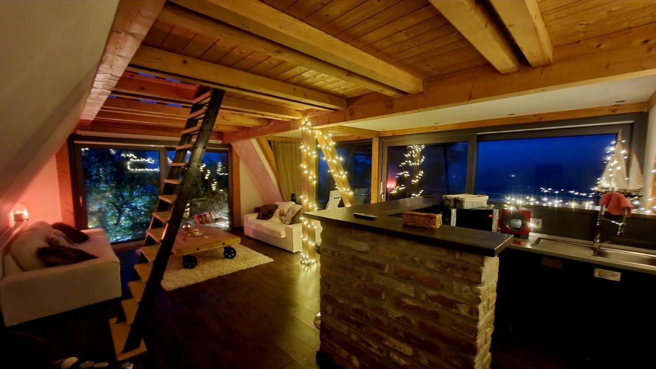 Holiday home Modern Cottage, Views And A Jacuzzi *